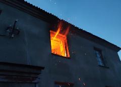 В п.Угольные Копи ликвидирован пожар в нежилом доме